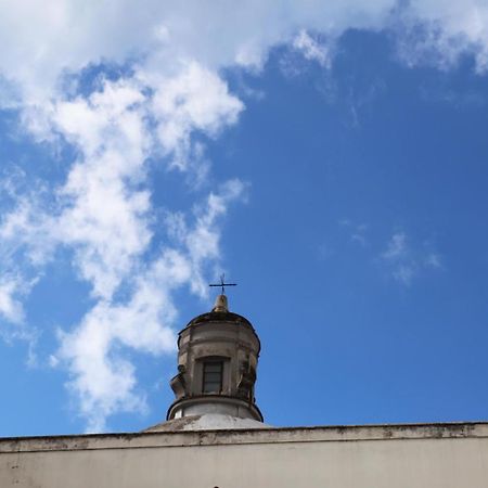 Ave Gratia Plena Hostel ซาแลร์โน ภายนอก รูปภาพ
